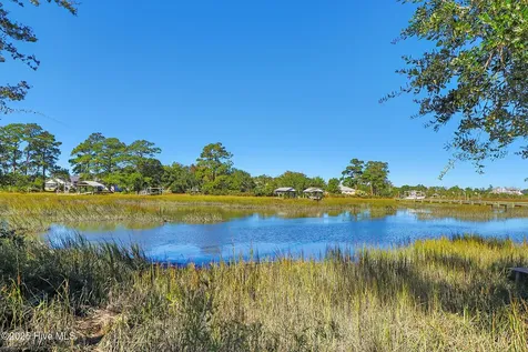 1823 Olde Farm Road Morehead City NC 28557