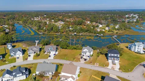 1823 Olde Farm Road Morehead City NC 28557