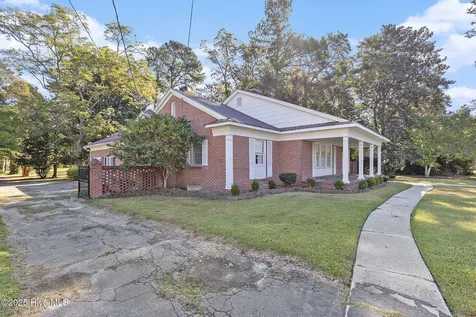 211 Pireway Road Tabor City NC 28463