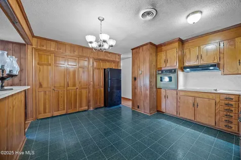 2933 Sound Side Road Columbia NC 27925