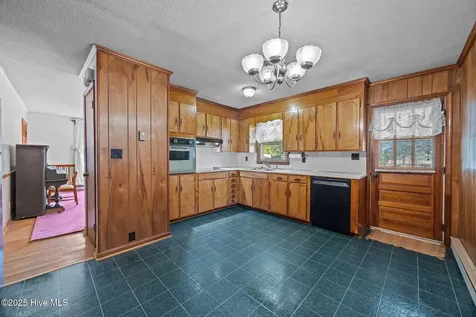 2933 Sound Side Road Columbia NC 27925
