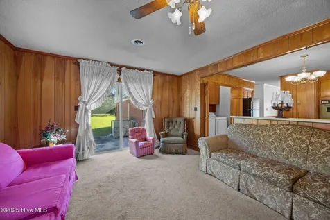 2933 Sound Side Road Columbia NC 27925