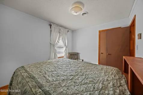 2933 Sound Side Road Columbia NC 27925