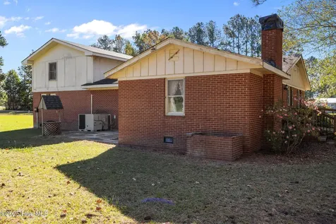 2933 Sound Side Road Columbia NC 27925