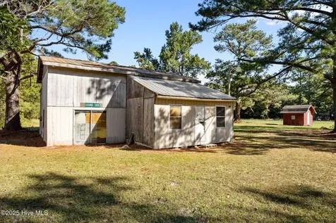 2933 Sound Side Road Columbia NC 27925