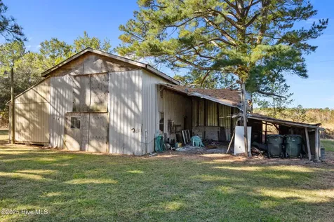 2933 Sound Side Road Columbia NC 27925