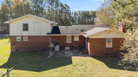 2933 Sound Side Road Columbia NC 27925