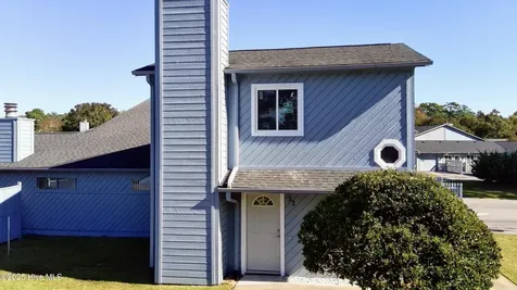 32 Harbour Walk New Bern NC 28562
