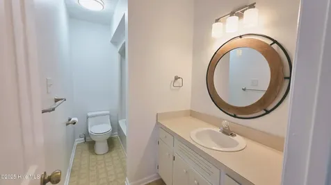 32 Harbour Walk New Bern NC 28562