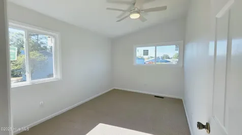 32 Harbour Walk New Bern NC 28562