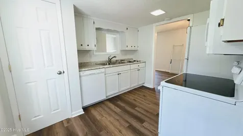32 Harbour Walk New Bern NC 28562