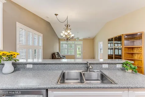 5158 Elton Drive SE Southport NC 28461
