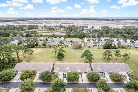 5158 Elton Drive SE Southport NC 28461