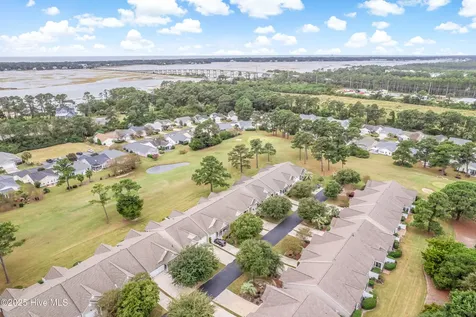 5158 Elton Drive SE Southport NC 28461