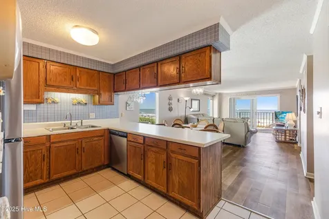 517 S Ocean Boulevard North Myrtle Beach SC 29582