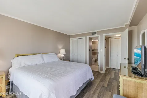 517 S Ocean Boulevard North Myrtle Beach SC 29582