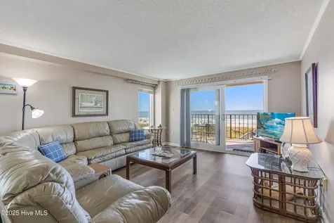 517 S Ocean Boulevard North Myrtle Beach SC 29582