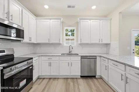 2904 Moore Avenue New Bern NC 28562