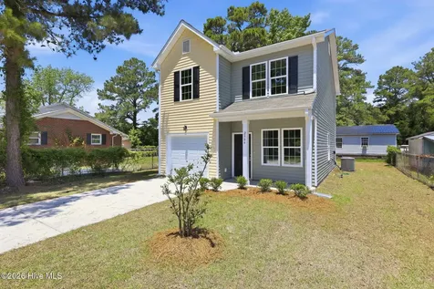 2904 Moore Avenue New Bern NC 28562