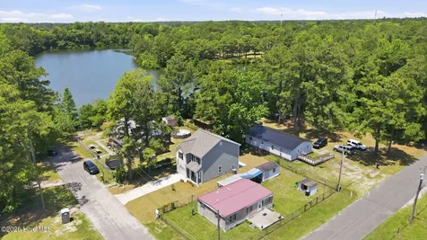 2904 Moore Avenue New Bern NC 28562