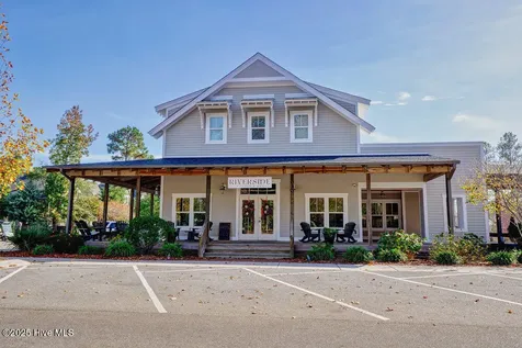 3623 White Cliffs Drive Castle Hayne NC 28429