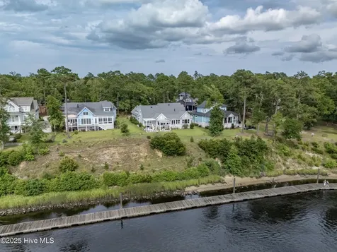 3623 White Cliffs Drive Castle Hayne NC 28429