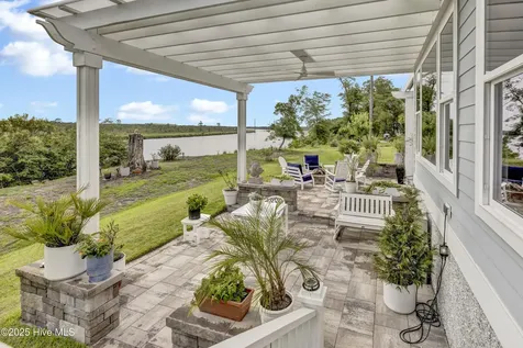 3623 White Cliffs Drive Castle Hayne NC 28429