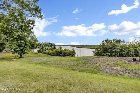 3623 White Cliffs Drive Castle Hayne NC 28429