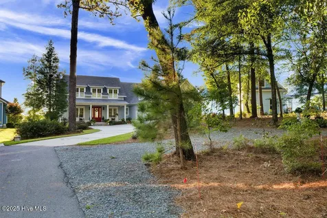 3623 White Cliffs Drive Castle Hayne NC 28429