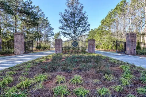 3623 White Cliffs Drive Castle Hayne NC 28429