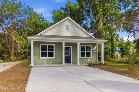 1107 Goldsboro Street New Bern NC 28560