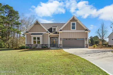 135 Sycamore Lakes Drive Wallace NC 28466