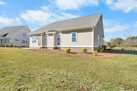 135 Sycamore Lakes Drive Wallace NC 28466