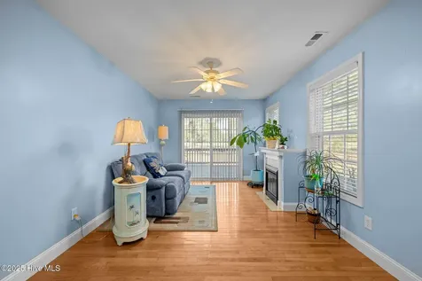 1207 Pelican Drive New Bern NC 28560
