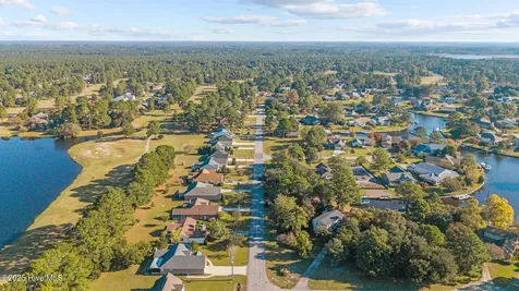 1207 Pelican Drive New Bern NC 28560
