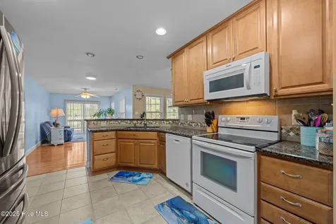 1207 Pelican Drive New Bern NC 28560