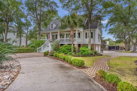 500 W St George Street Southport NC 28461