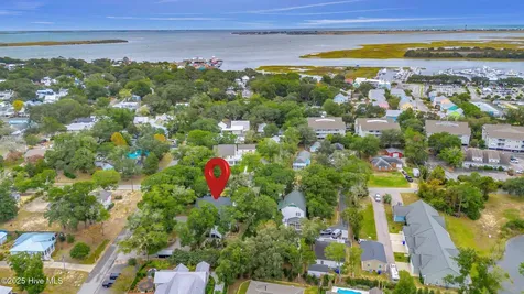 500 W St George Street Southport NC 28461