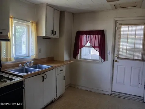 409 Plum Street New Bern NC 28560