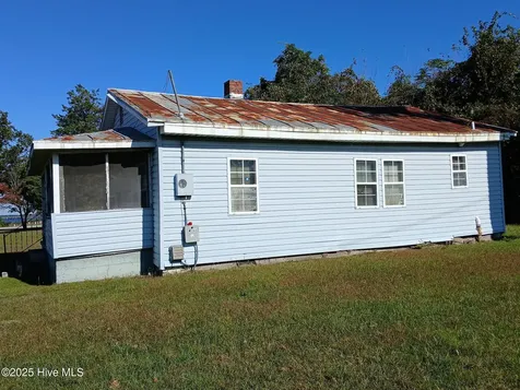 409 Plum Street New Bern NC 28560