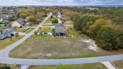 202 Royal Oaks Court Cedar Point NC 28584