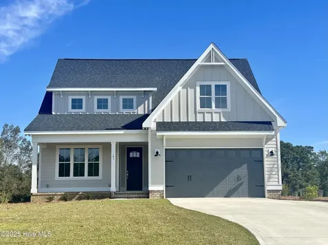141 Sycamore Lakes Drive Wallace NC 28466