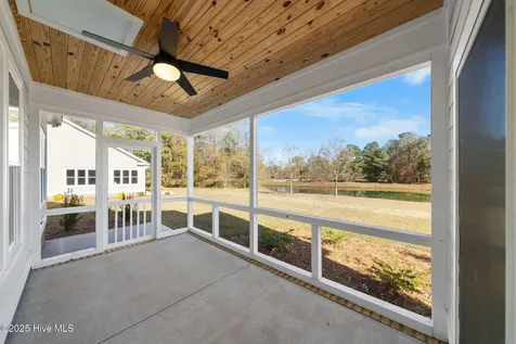 141 Sycamore Lakes Drive Wallace NC 28466