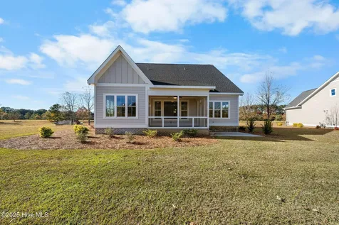141 Sycamore Lakes Drive Wallace NC 28466