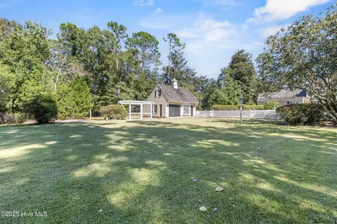 1946 S Live Oak Parkway Wilmington NC 28403