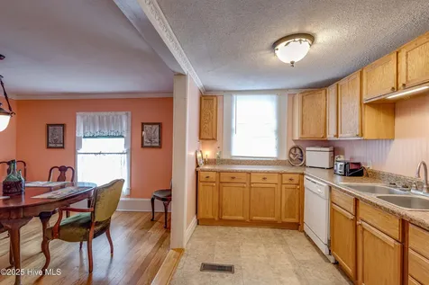 414 E 2nd Street Washington NC 27889