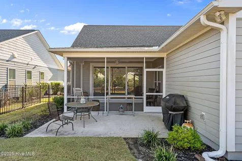 2267 Reefside Loop NE Leland NC 28451