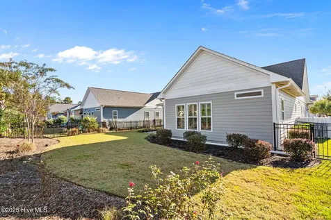 2267 Reefside Loop NE Leland NC 28451