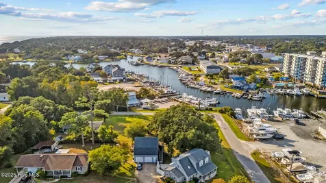 203 Pensacola Avenue Morehead City NC 28557