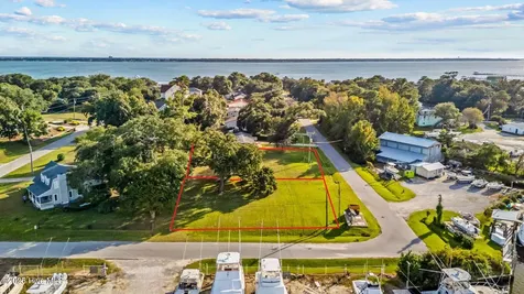 203 Pensacola Avenue Morehead City NC 28557